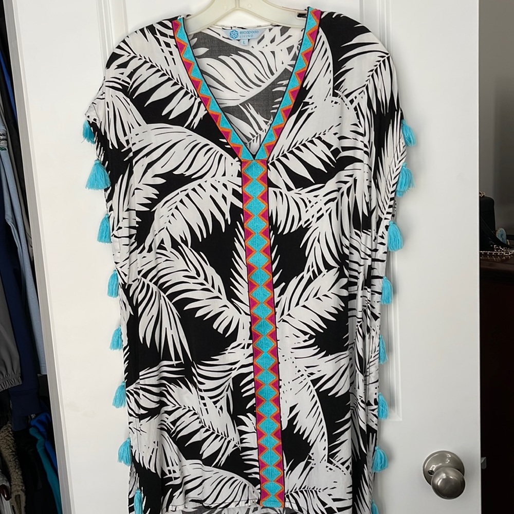 Escapada Swim Coverup. Large